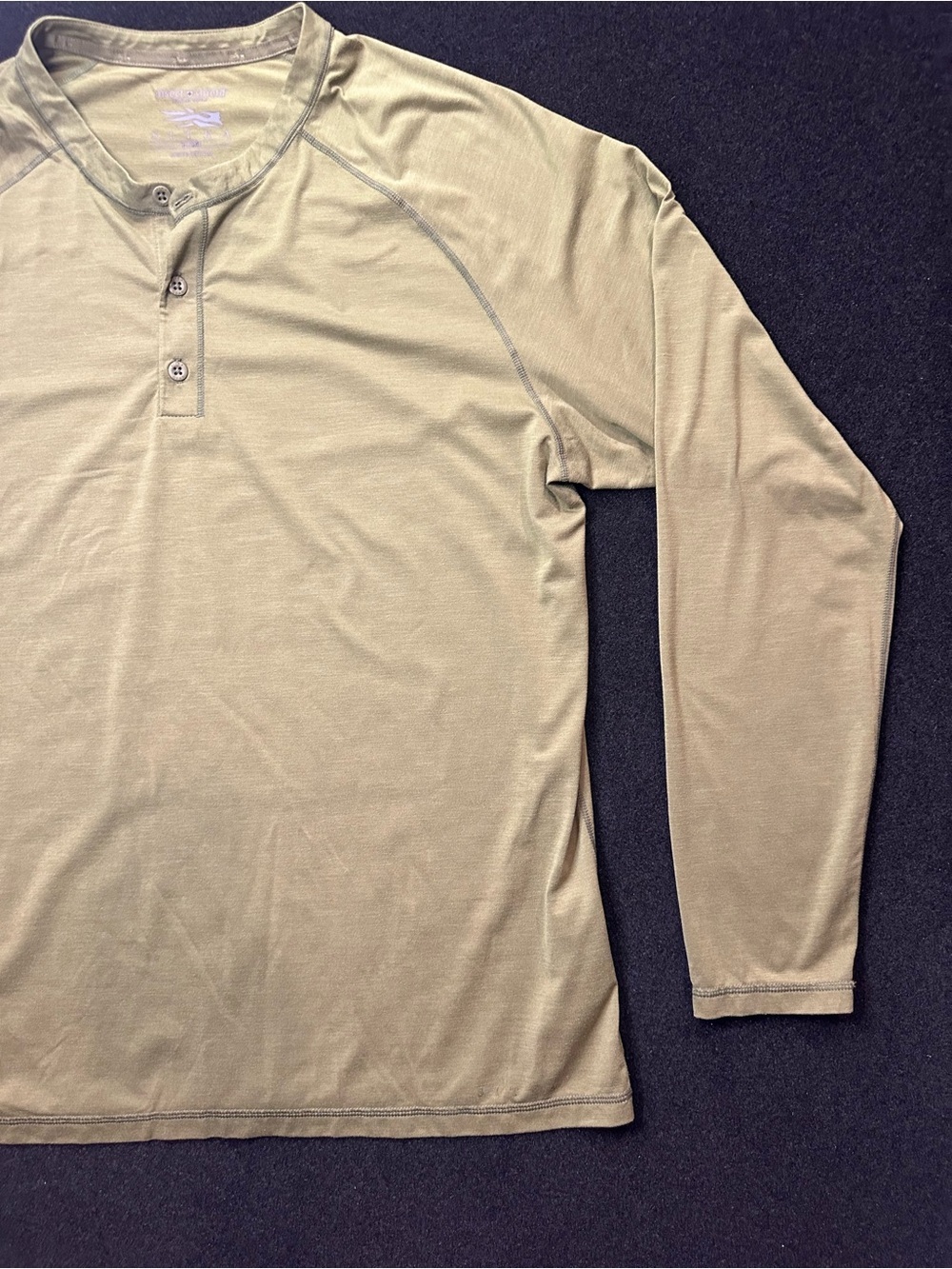 Men's Long-Sleeve Henley Shirt in Army Green - Picture 3 of 12